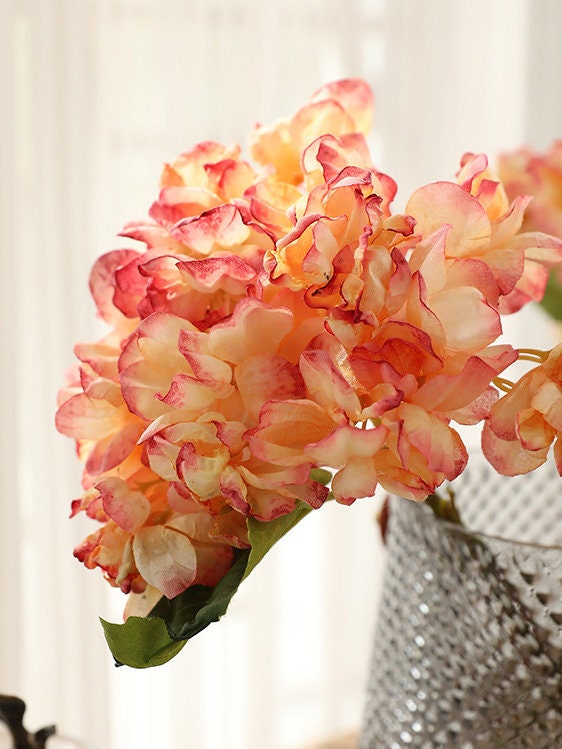 Hollyone 2Pz di Ortensie Artificiale, fiori artificiali con steli stampa digitale finto fiore essiccato decorazione per la casa per la cucina, per soggiorno, ufficio, pianta rosa