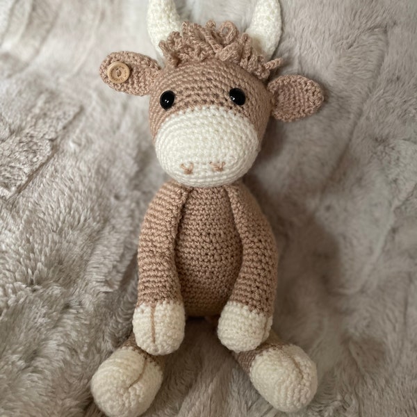 Handmade crochet highland cow / soft plushie / crotchet animal / farm animal / crochet toy / milking cow