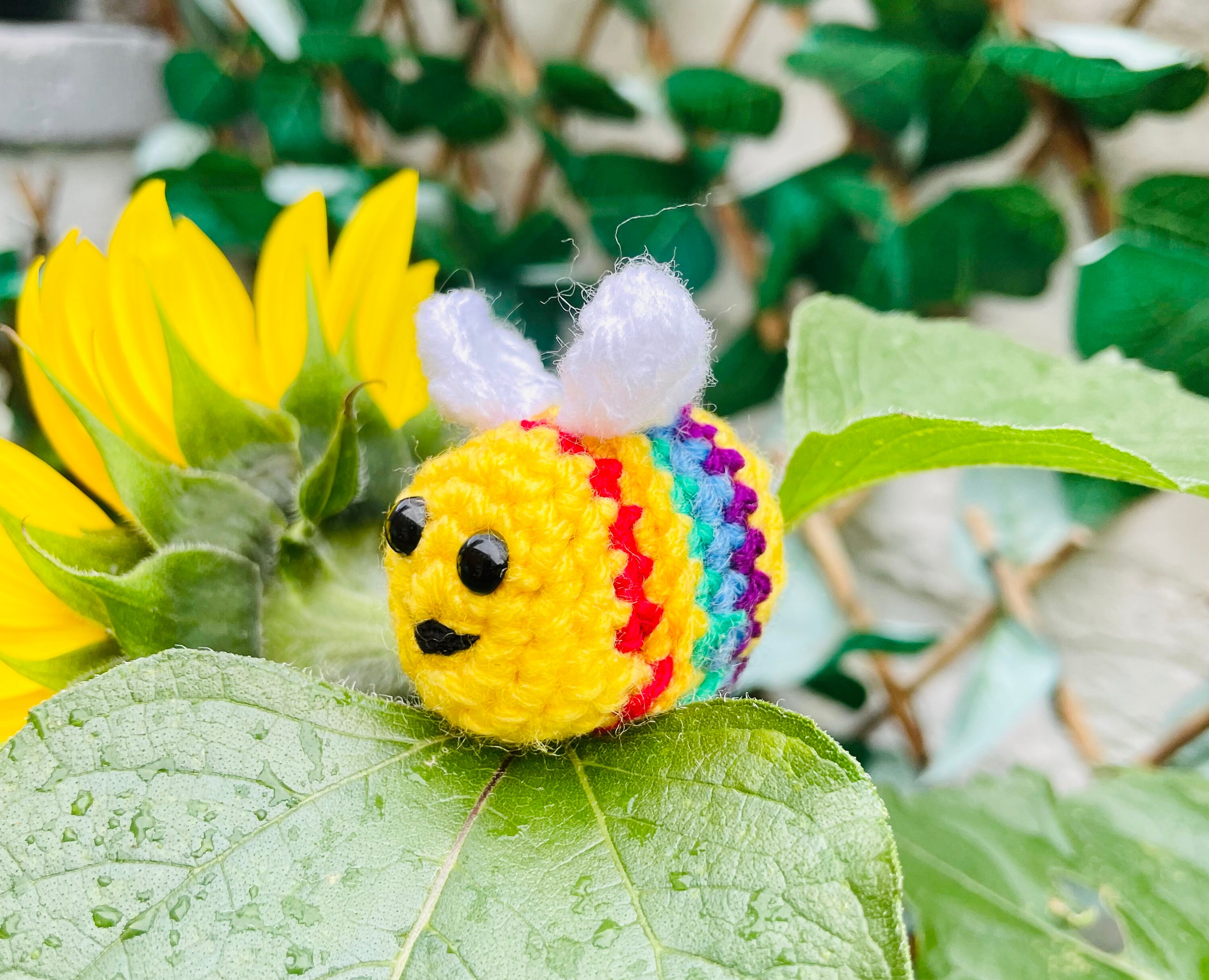 LGBTQ+ Crochet Bee - Pride Bee / Pocket Hug / Rainbow Bees - Etsy UK