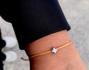 Kleines Kreuz Armband für Männer, Frauen, Kinder Religiöser Schmuck Erstkommunion Geschenk Konfirmation
