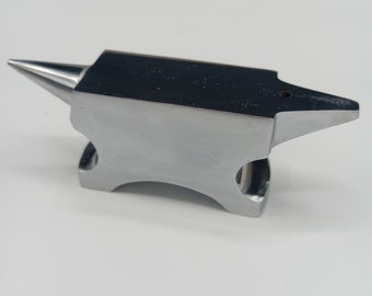 Yunque pequeño de doble cuerno con acabado de espejo plateado