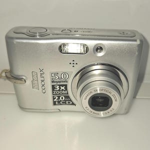 うっちー❣️ Nikon COOLPIX A10 SILVER Amazon.com : Nikon COOLPIX A10, Silver : Electronics