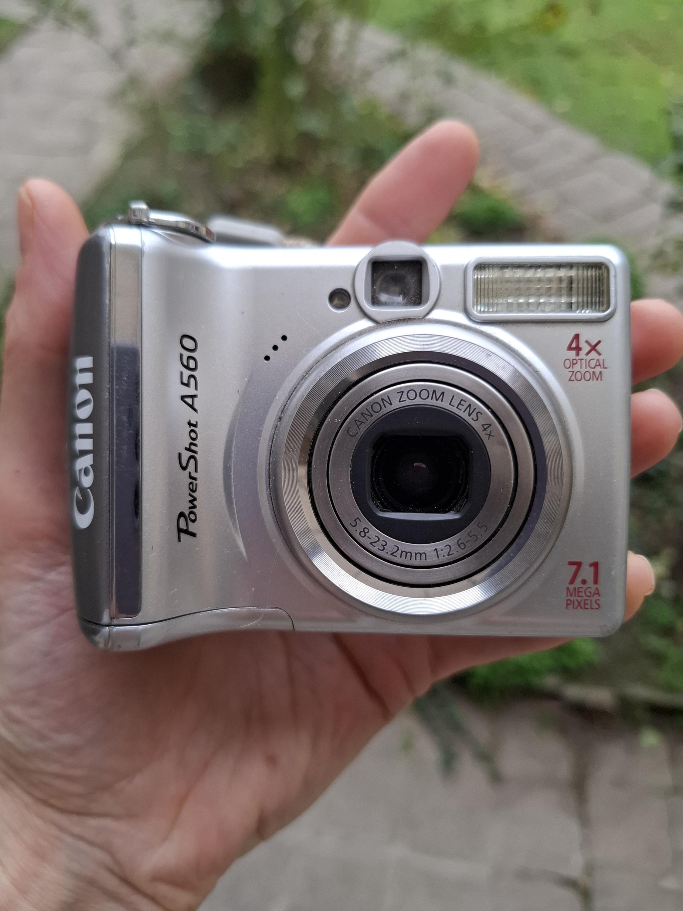 Canon Powershot A560 Compact Digital Camera, 7.1MP, 4x Optical 