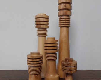 Colonna Djed o Zed realizzata a mano in legno pregiato disponibile in varie misure