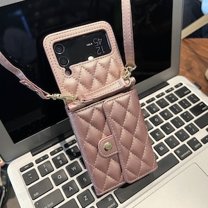Elegante custodia in pelle per Samsung Flip 3 e Flip 4 - accessorio alla moda e protettivo per le donne