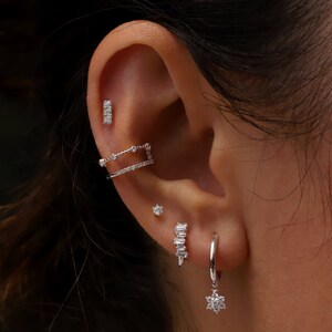 Vertical Line Diamond Studs, Rectangle Bar Earring, 14k Gold Cartilage Studs, Helix Piercing, Tiny Bar Studs, Gift For Her.