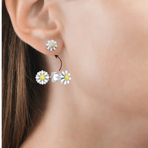 Daisy Enamel Stud Earrings ,14k Solid Gold Flower Earrings, Tiny Daisy Earring- Flower Stud Earrings- Dainty Jewelry