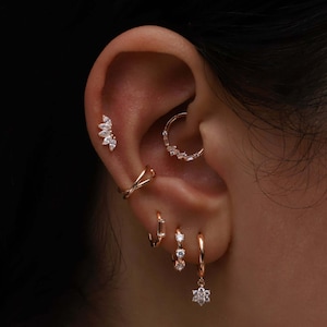 Baguette Diamond Daith Earring, 14k Gold Cluster Daith Piercing, Conch Helix Piercing, Septum Clicker Ring, Hinged Hoop, Gift For Her.