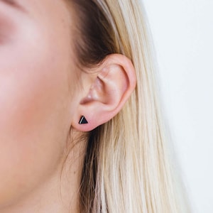 14K Gold Black Triangle Stud Earrings, Tiny Black Silver Earrings, Cartilage Tragus Piercing, Geometric Jewelry Gifts.