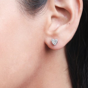 Triple Diamond Heart Earring, 14k Gold Heart Earring Stud, Tragus  Helix Piercing, Minimalist Jewlery, Gifts For Her.