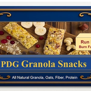 Może przedstawiać: Zdjęcie PDG Granola Snacks, z dwoma batonami granola, plasterkami banana, żurawiną i orzechami nerkowca na drewnianej desce. Obraz zawiera tekst "Run Bars Burn Fat Cells" i "All Natural Granola, Oats, Fiber, Protein."