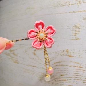 Japanese Cherry Blossom Pink White Kanzashi Hair Pins, Tsumami Sakura Kimono Yukata, bride bridal simple elegant hair clip with charms Pink