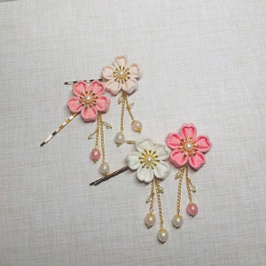 Japanese Cherry Blossom Pink White Kanzashi Hair Pins, Tsumami Sakura Kimono Yukata, bride bridal simple elegant hair clip with charms image 1