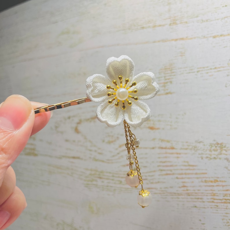 Japanese Cherry Blossom Pink White Kanzashi Hair Pins, Tsumami Sakura Kimono Yukata, bride bridal simple elegant hair clip with charms White