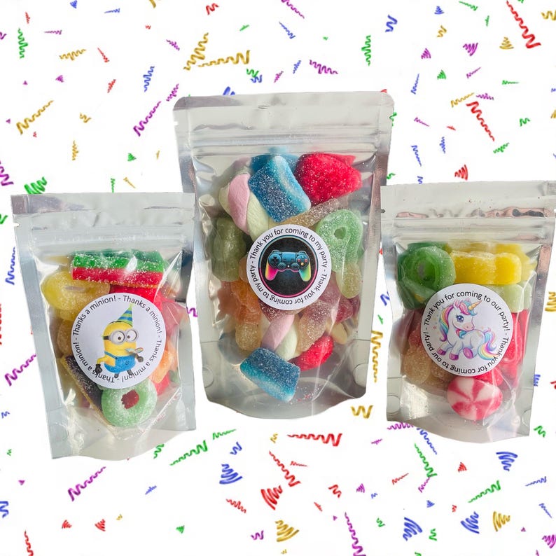 Bolsitas de dulces personalizadas para cumpleaños / Relleno para bolsas de fiesta infantil / Dulces personalizados / Dulces surtidos / Fútbol de sirena, unicornio y dinosaurio imagen 1
