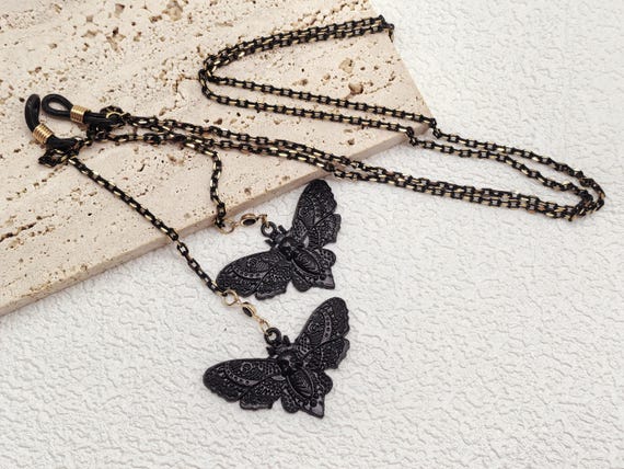 Gothic Moth Skull Glasses Chain: Black & Gold Women display picture 3
