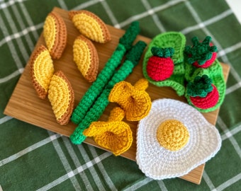 Crochet Brunch Set with Fried Egg. Handmade kids play food. Unique birthday and Christmas gift. Montessori cotton toys for creative play.