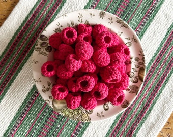 Crochet Raspberries, box of 30 pieces, handmade Montessori pretend play eco toys, unique Christmas gift idea, crochet food for kids kitchen
