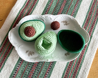 Crochet Avocado With Removable Skin And Seed for Montessori pretend play activities at home, cotton play food unique Christmas gift idea