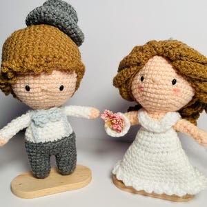 crochet bride and groom