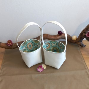 Small utensil made of white faux leather with rhinestones, basket as a decoration for spring, gift for Mother&#39;s Day or guest gift