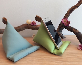 Sitzsack in grün, mint- oder apfelgrüner Sitzkissen für Handy und Tablet, dekorative Ablage für Kommunikationselektronik zu Muttertag