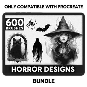 Puede incluir: Una ilustración digital de una bruja con un sombrero negro y cabello largo, un gato negro en una ventana, un fantasma, un murciélago y una araña. El texto "600 BRUSHES" y "HORROR DESIGNS BUNDLE" se muestra en la imagen. La imagen es compatible con Procreate.