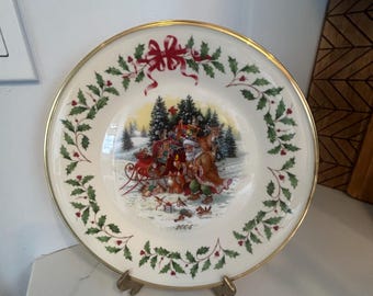 Lenox 2004 annual Holiday Collectible Plate