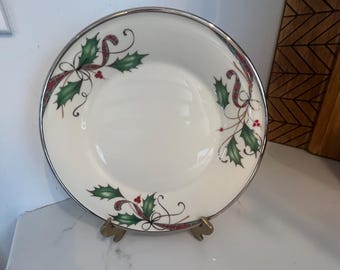 Lenox Holiday Nouveau Platinum Plate