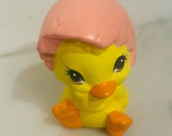 Vintage Ceremic Chalkware Chick