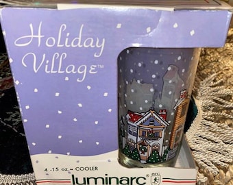 Vintage Set of 4 Luminarc Christmas holiday village tumbler/cooler glasses