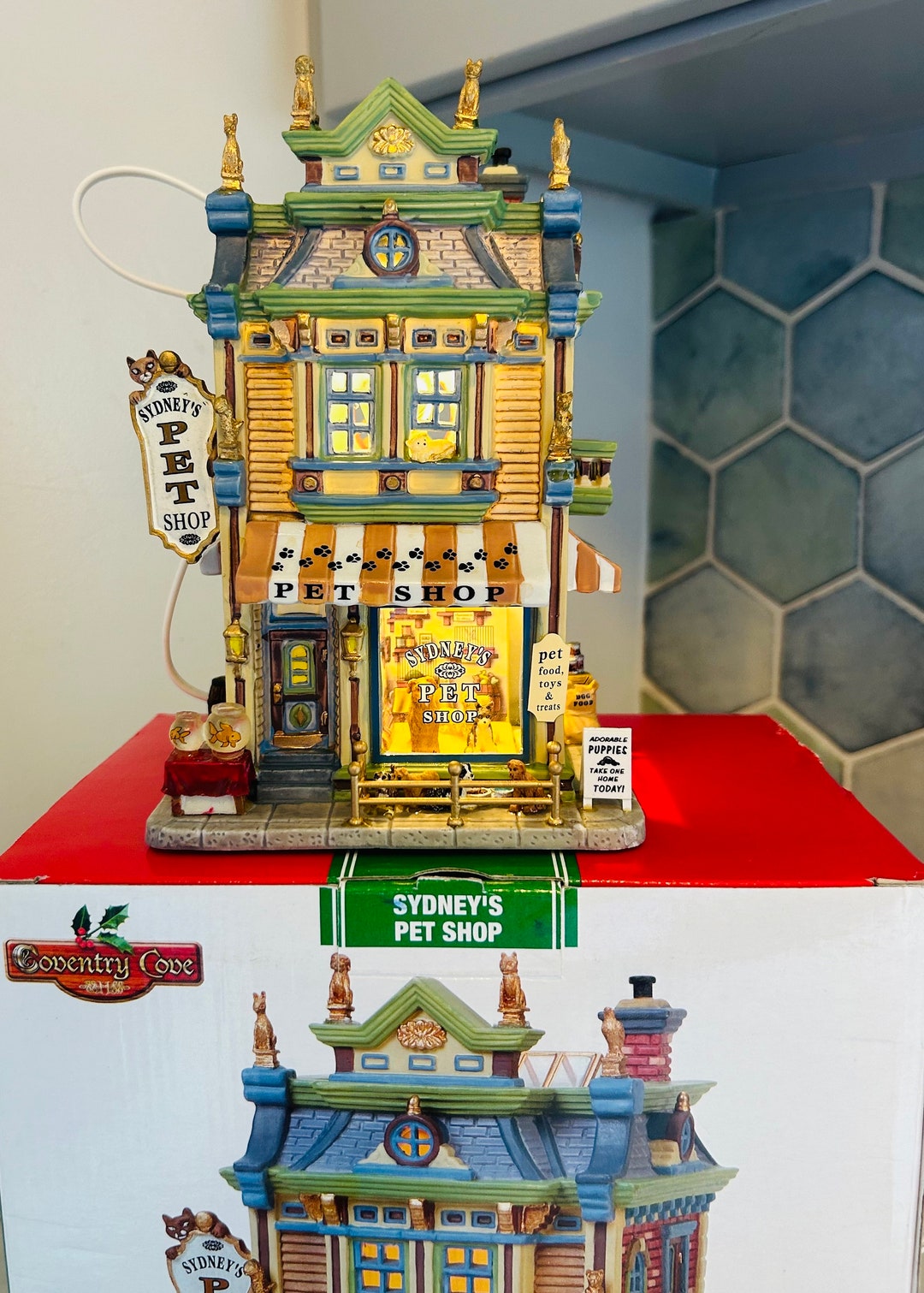 Lemax 2006 Coventry Cove sydneys Pet Shop Lighted Christmas Village Etsy