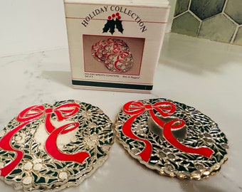 Vintage 1986 Set of Four  (4 ) Holiday Collection Holiday Wreath Coasters Imported by Oneida Silversmith
