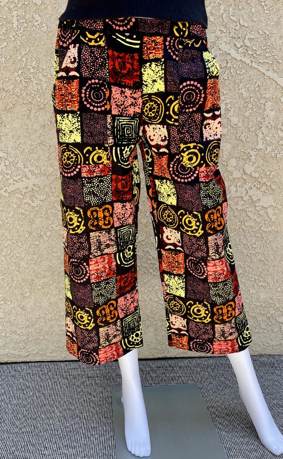 Handmade Kitenge Pants – African Print Cotton Capri & Ankle-Length | Made in Zanzibar | Women-Owned | Ethical Fashion