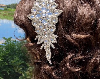 Crystal Bridal Hair Comb, Silver Bridal Hair Accessory, Wedding Rhinestone Hair Clip, Bridal Gown Accessory, Wedding Hair Comb