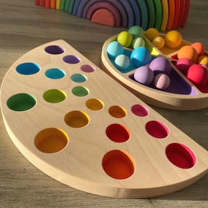 Wooden RAINBOW TRAY for sorting by SHADE. Montessori
