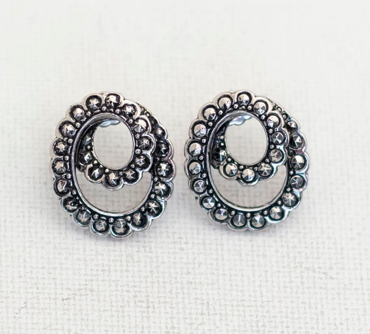 Vintage Silver Twirl Floral Marcasite Stud Earrings by Avon - T15