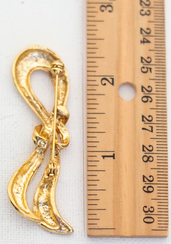 Vintage Gold Tie Knot Brooch - T15 - image 2