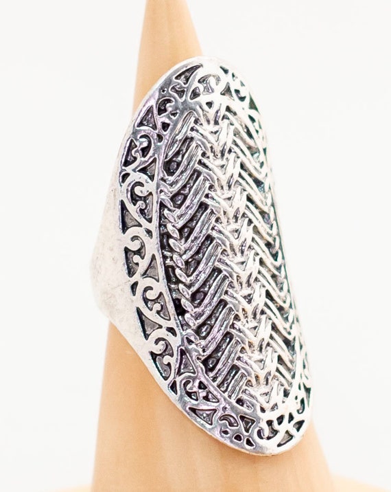 Vintage Medieval Oval Statement Ring Size 10 - T1 - image 2