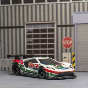 Hot Wheels Ford GT - Mattel - Race Car - Diecast - Ford - Model Car
