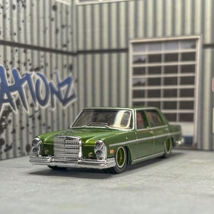 Hot Wheels Mercedes-Benz 280 SEL: Green Diecast Model Car