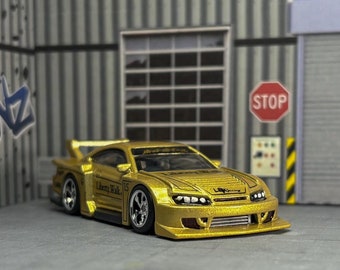 LIBERTY WALK Nissan SILVIA S15 ゴールド LIBERTY WALK Nissan SILVIA S15 ゴールド Hot Wheels Liberty