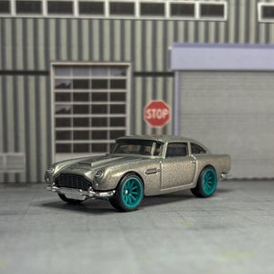 Aston Martin DB5 1963 de Hot Wheels personalizado - Mattel - Coche de carreras - Vantage - Coche a escala - Fundición a presión - James Bond - Aston Martin DB5 - Coche clásico