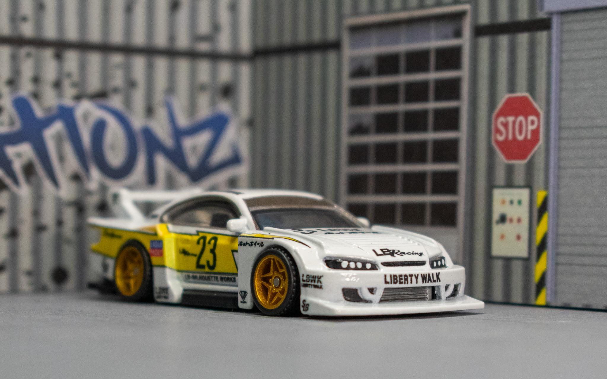 ホットウィールバティウォークibertywalk hotwheelschase Hot Wheels Liberty Walk S15 – Custom Diecast Model Car - Etsy