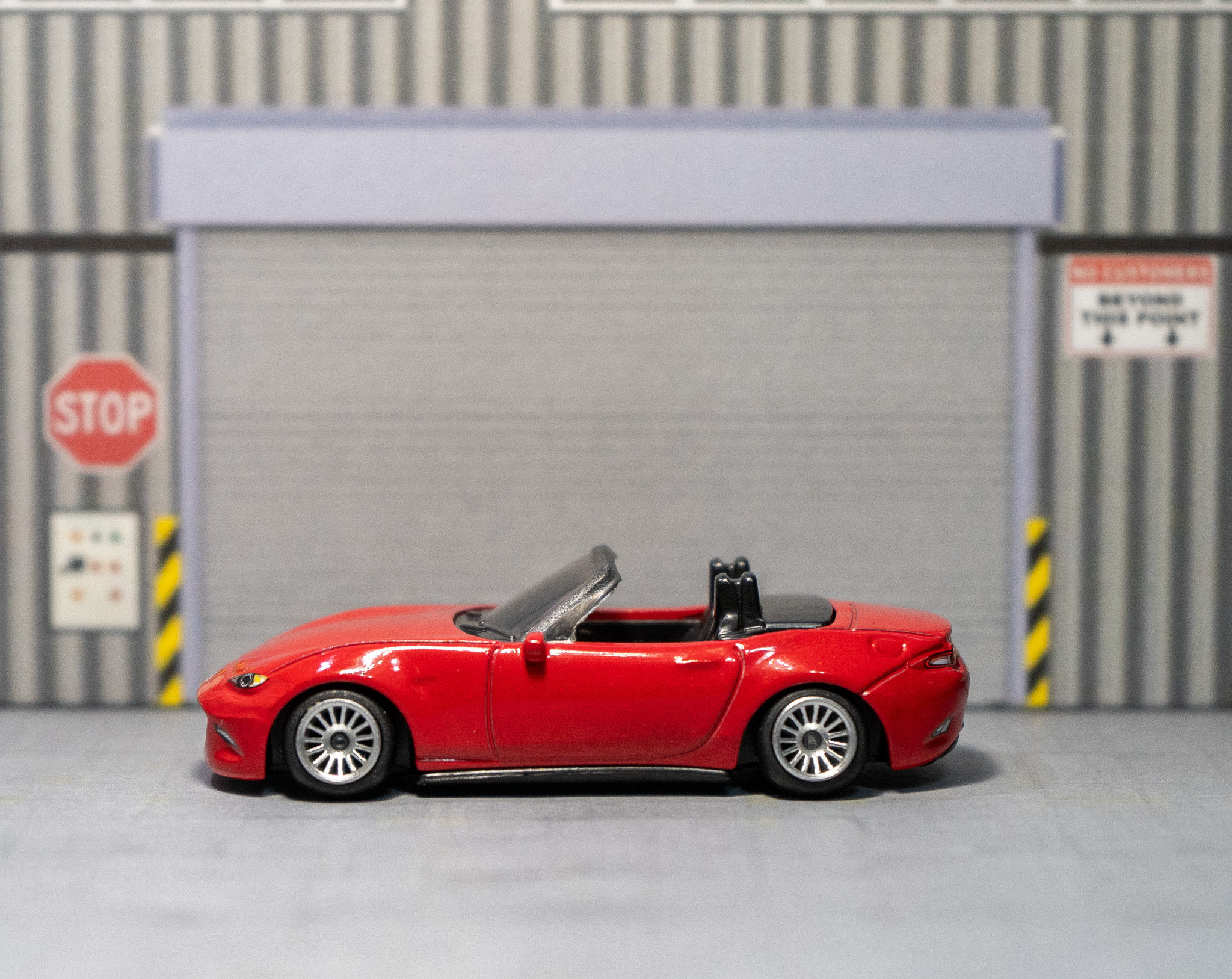 Miniature MATCHBOX Collectors Series 2015 Mazda MX-5 Miata Blanche - édition 2022 Neuve En Boîte