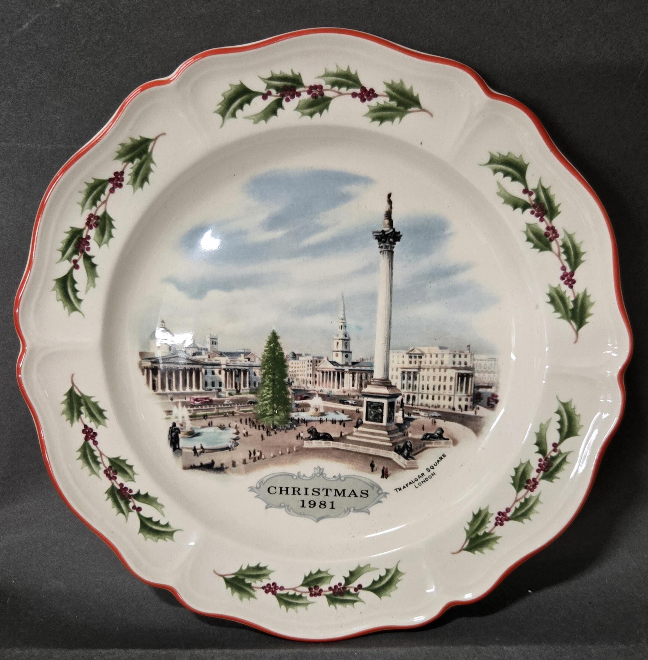 Christmas 1981 Plate - Etsy