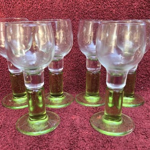 6 Cordial Shot Glasses Bormioli Rocco Limoncino Clear Green Stem Base Italy
