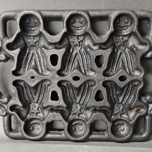 John Wright Cast Iron Gingerbread Mold - Etsy