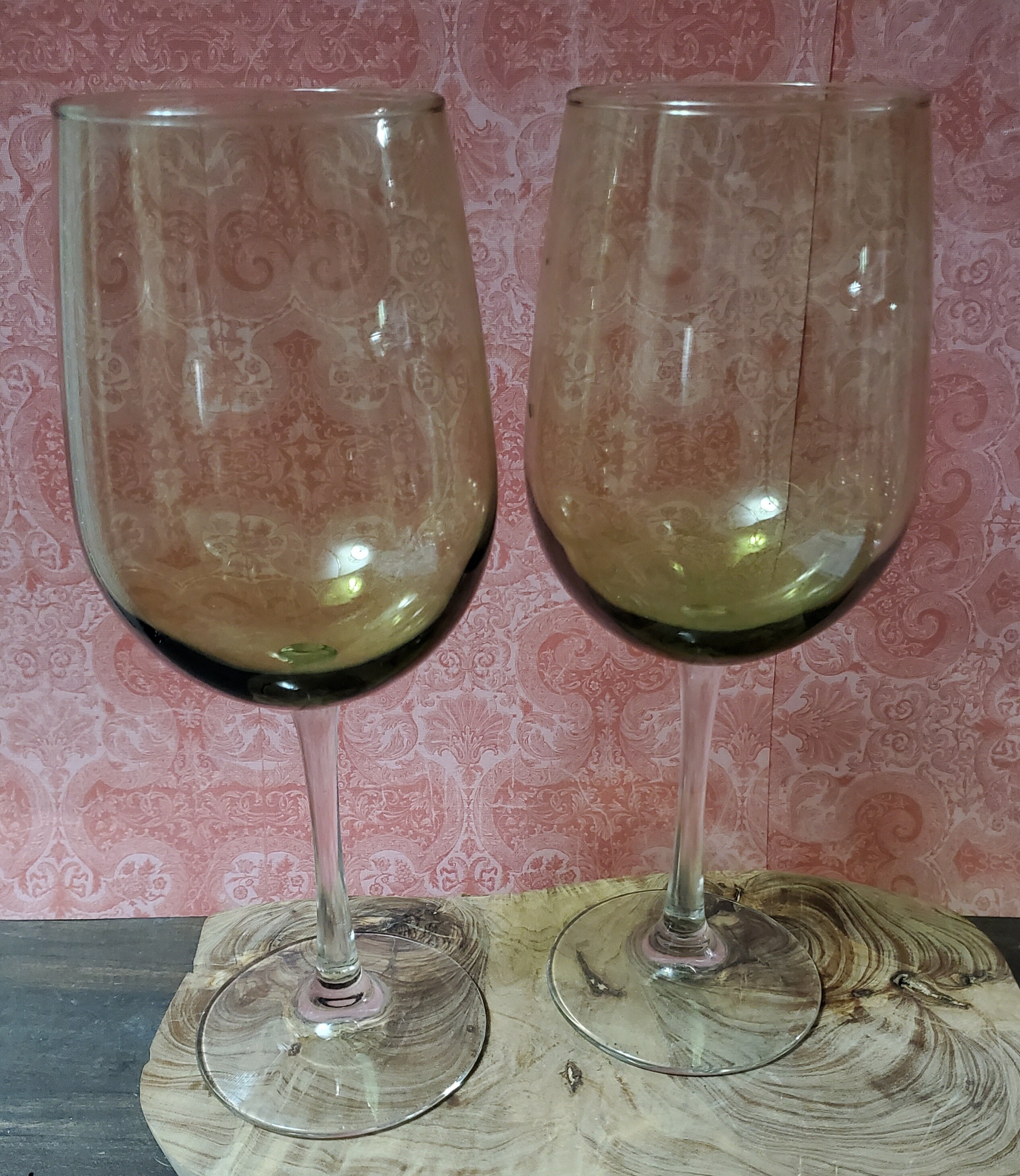 Uniqe Set Of 2 Pier 1 Wine Glasses Hand Blown With Thick Conical Bubble  Stems