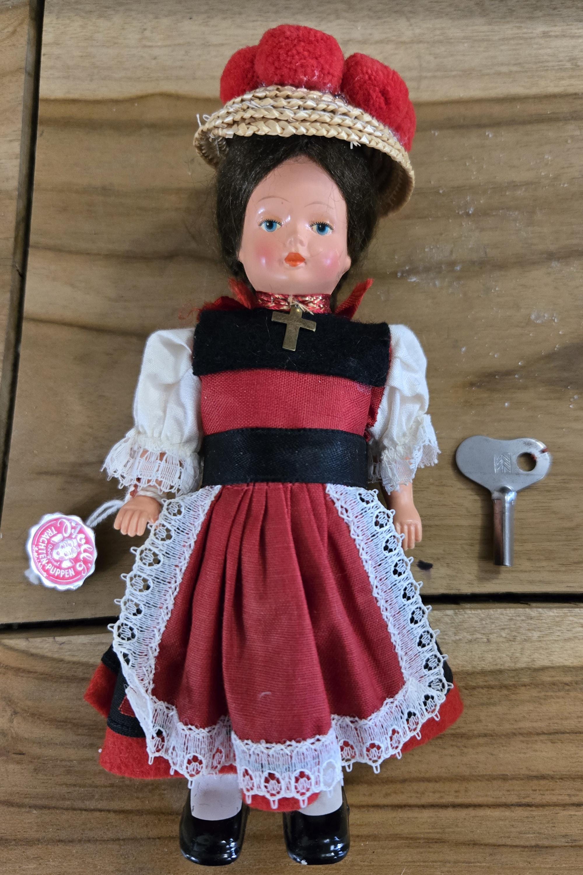 17 Best images about Corinne Italocremona doll on Pinterest | Moda, As